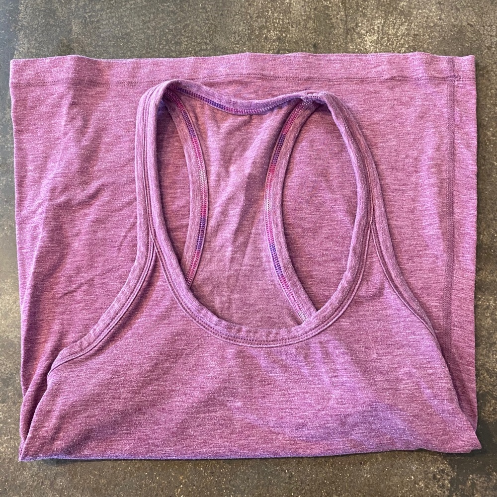 Lululemon Classic Razorback Tank- size 6.